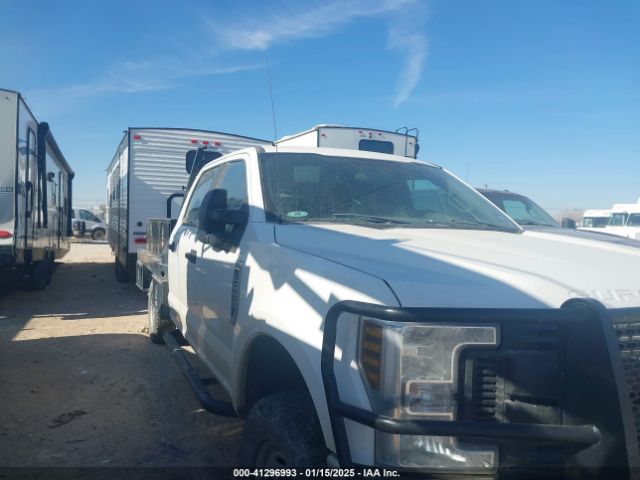 1FT7W2B69KEE90129 Ford F-250 Xl