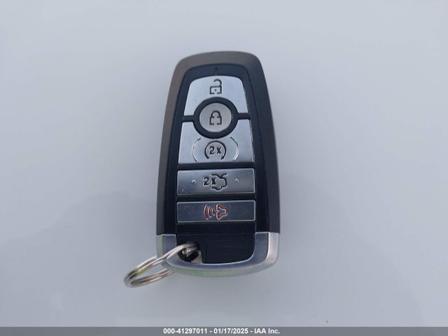 3FA6P0PU3HR277659 Ford Fusion Energi Se Luxury