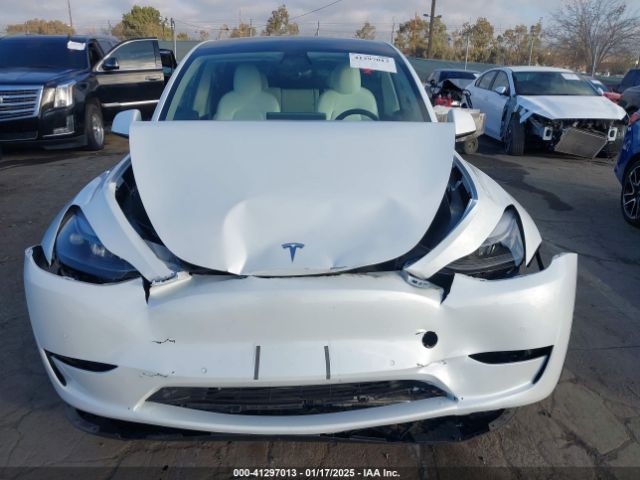 7SAYGDEF1NF405072 Tesla Model Y Performance Dual Motor All-wheel Drive