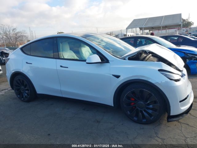 7SAYGDEF1NF405072 Tesla Model Y Performance Dual Motor All-wheel Drive