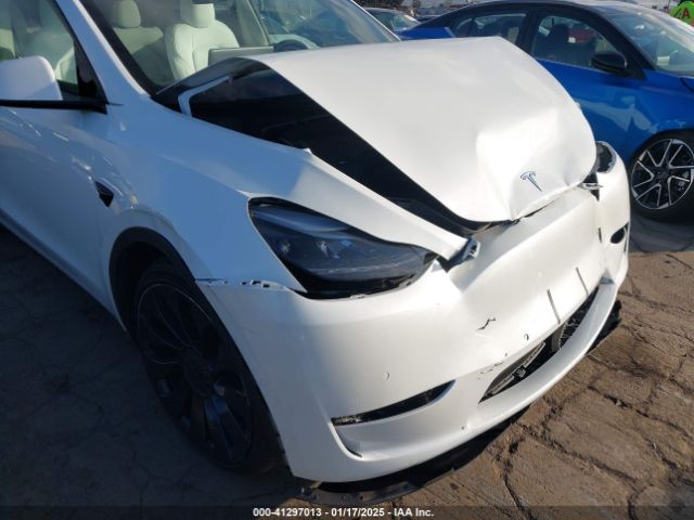 7SAYGDEF1NF405072 Tesla Model Y Performance Dual Motor All-wheel Drive