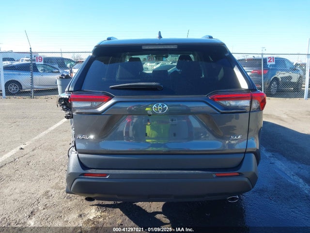2T3W1RFV6NW232717 Toyota Rav4 Xle