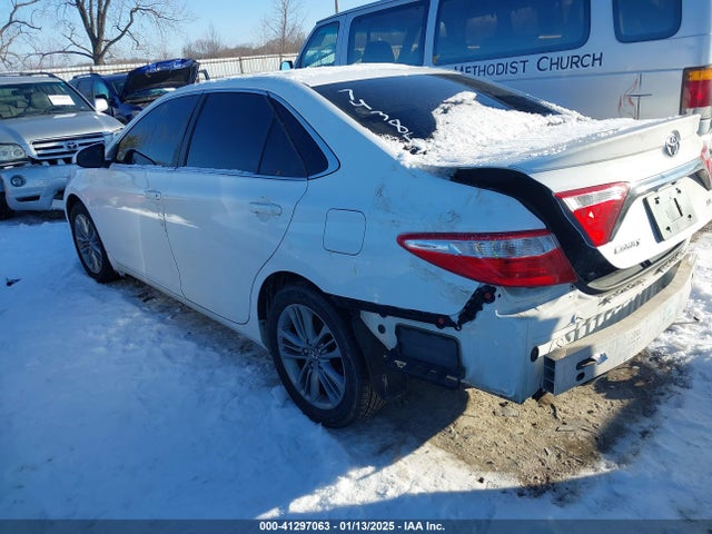 4T1BF1FK5HU743856 Toyota CAMRY SE