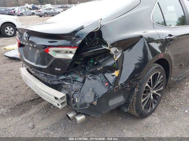4T1B11HK4JU019707 Toyota CAMRY SE
