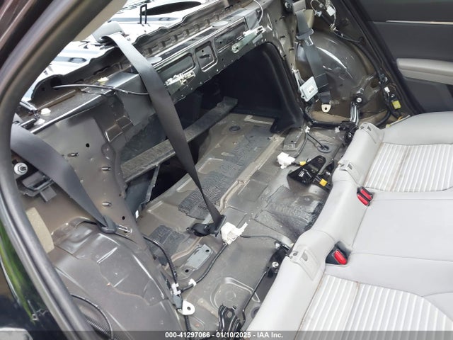 4T1B11HK4JU019707 Toyota CAMRY SE