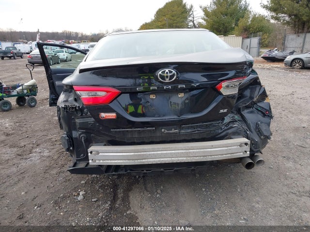 4T1B11HK4JU019707 Toyota CAMRY SE