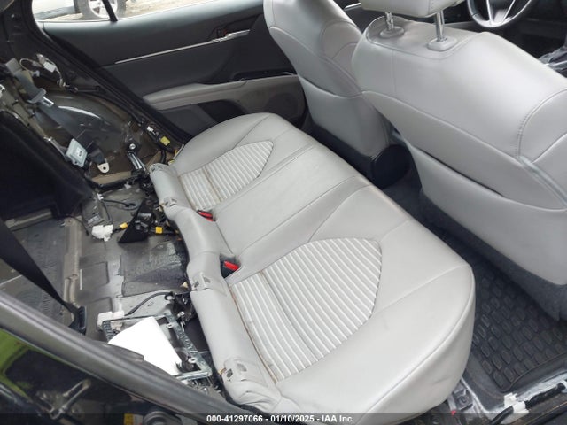 4T1B11HK4JU019707 Toyota CAMRY SE