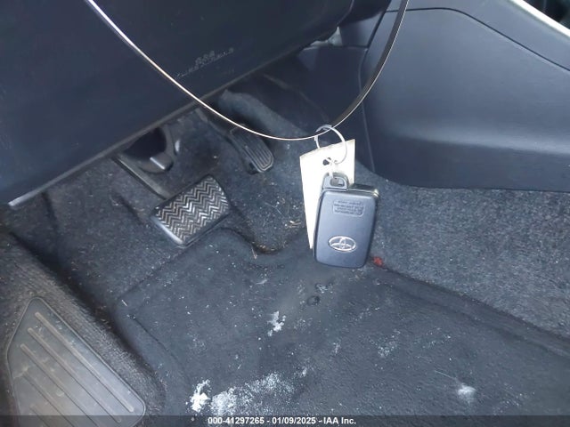 Toyota Prius V Two 2016 JTDZN3EU9GJ052592 Image 11