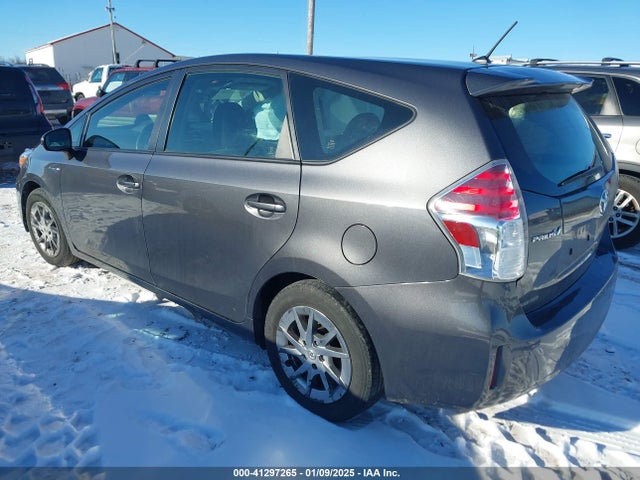 Toyota Prius V Two 2016 JTDZN3EU9GJ052592 Image 3