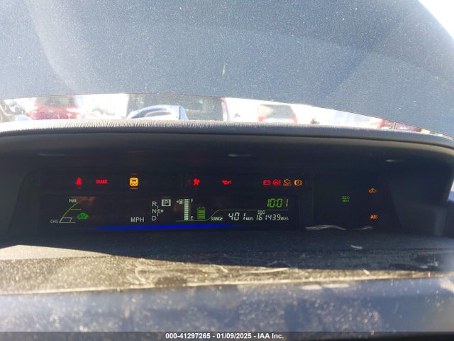 Toyota Prius V Two 2016 JTDZN3EU9GJ052592 Image 7