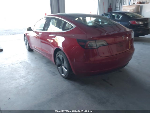2018 TESLA MODEL 3 5YJ3E1EB1JF094374 Photo 2