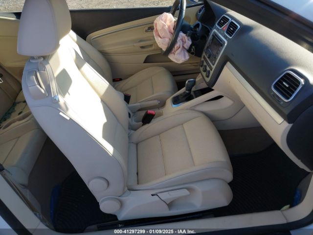 2015 VOLKSWAGEN EOS WVWBW8AH0FV001011 Photo 4