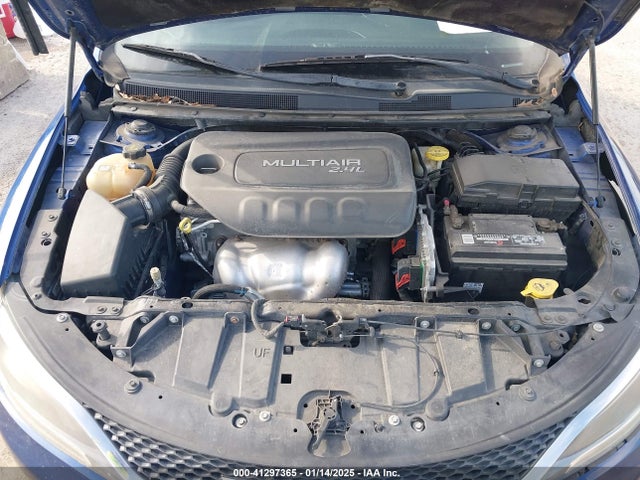 Chrysler 200 Limited 2015 1C3CCCAB0FN562244 Image 10