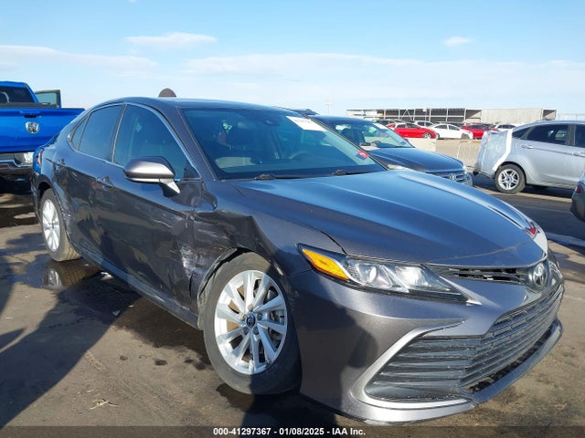 Toyota CAMRY LE 2021 4T1C11AK8MU567874 Image 1