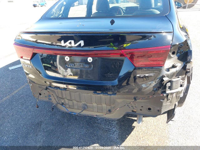 3KPF54AD9PE662424 KIA Forte Gt-line
