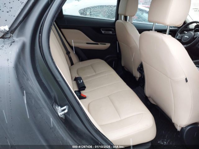 SADCJ2BN0HA099363 Jaguar F-pace 20d Premium