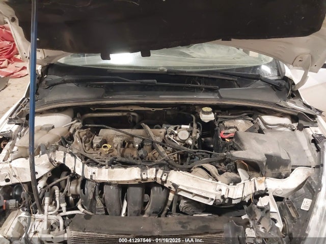 1FADP3N28HL347942 Ford Focus Titanium