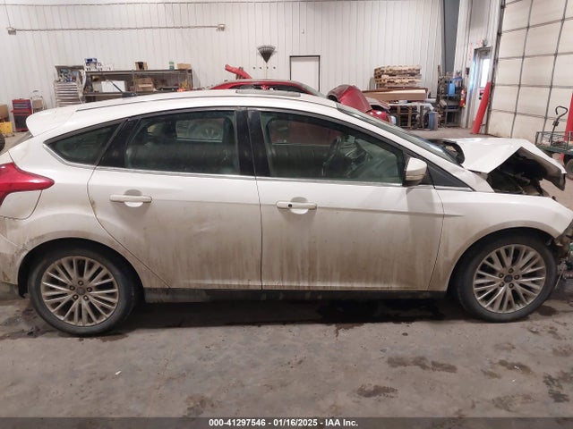 1FADP3N28HL347942 Ford Focus Titanium