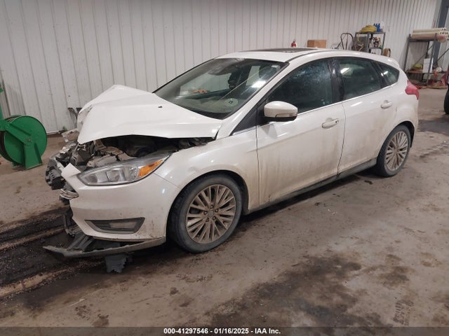 1FADP3N28HL347942 Ford Focus Titanium