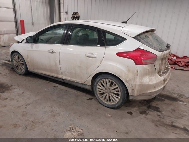 1FADP3N28HL347942 Ford Focus Titanium