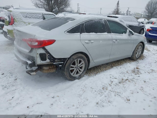 Hyundai SONATA SE 2015 5NPE24AFXFH209610 Image 4