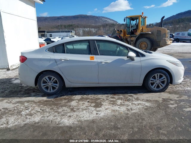 Chevrolet Cruze Lt Auto 2018 1G1BE5SM6J7170078 Image 13