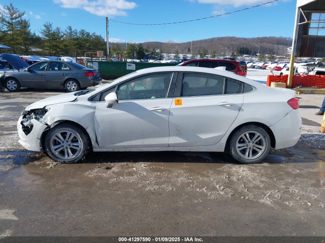 Chevrolet Cruze Lt Auto 2018 1G1BE5SM6J7170078 Image 14