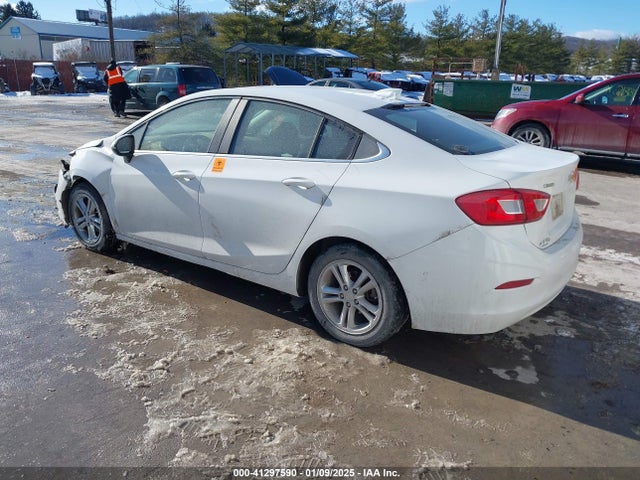 Chevrolet Cruze Lt Auto 2018 1G1BE5SM6J7170078 Image 3