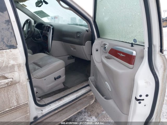 2006 CHRYSLER TOWN & COUNTRY 2A4GP64L66R712622 Photo 4