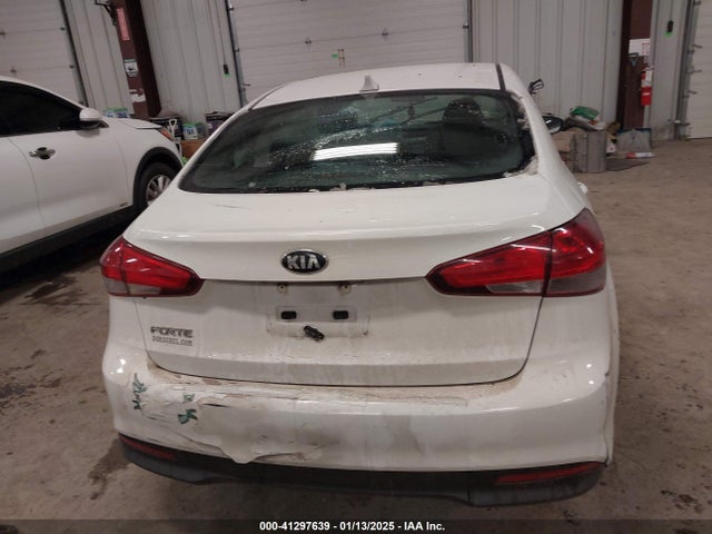 KIA FORTE LX 2017 3KPFK4A70HE075159 Image 16