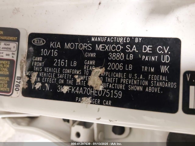 KIA FORTE LX 2017 3KPFK4A70HE075159 Image 9