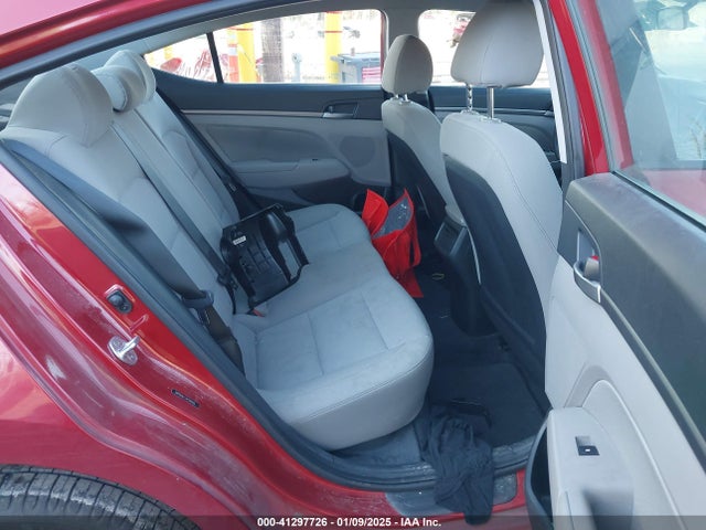 5NPD84LF1JH348265 Hyundai ELANTRA SEL
