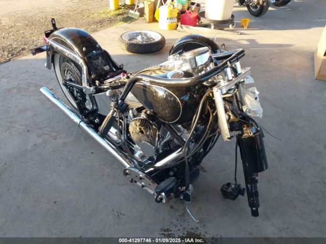 2015 HARLEY-DAVIDSON FLSTC 1HD1BWV10FB028900