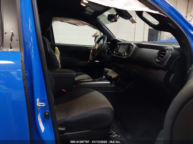 3TMCZ5AN1LM325672 Toyota Tacoma Trd Sport