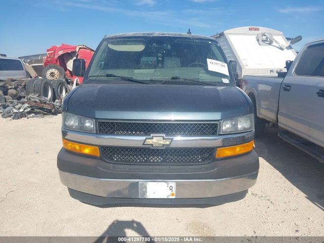 1GAZGPFG4L1116955 Chevrolet Express Passenger Rwd 3500 Extended Wheelbase Lt