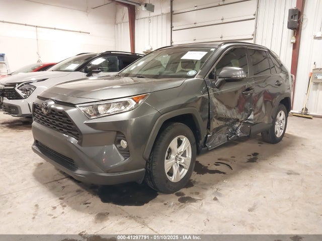Toyota Rav4 Xle 2020 2T3W1RFVXLC037931 Image 2