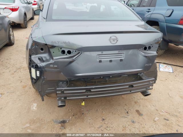 1N4BL4DW6NN342672 Nissan Altima Sv Intelligent Awd