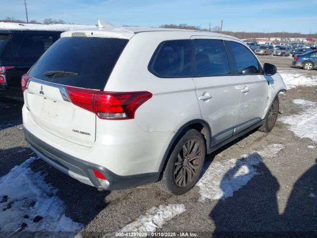 JA4AD2A33HZ010519 Mitsubishi Outlander Es