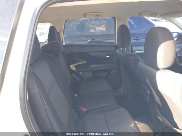 JA4AD2A33HZ010519 Mitsubishi Outlander Es