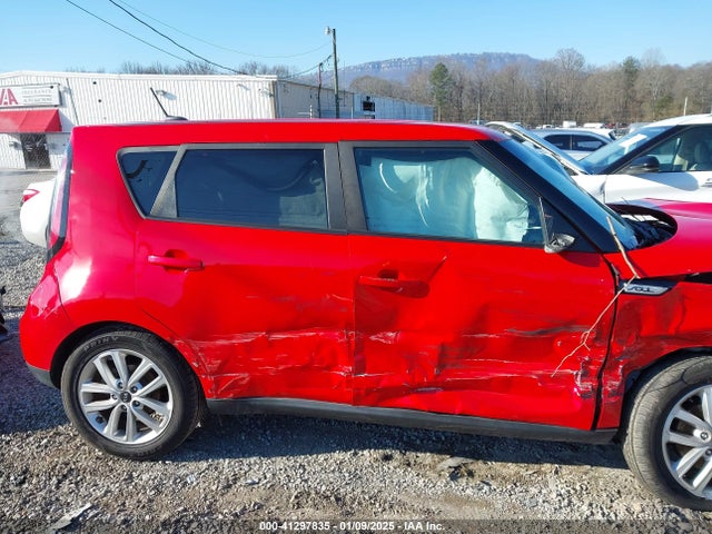 KIA SOUL + 2018 KNDJP3A58J7529586 Image 13
