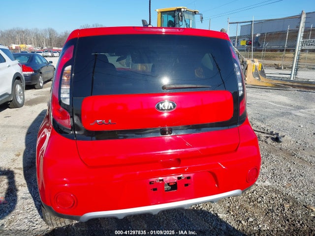 KIA SOUL + 2018 KNDJP3A58J7529586 Image 16