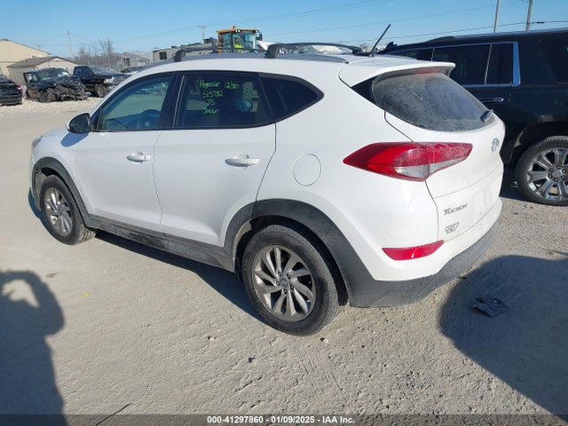 Hyundai TUCSON SE 2016 KM8J3CA42GU092788 Image 3