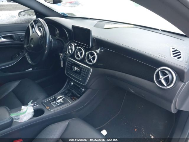 2014 MERCEDES-BENZ CLA 45 AMG WDDSJ5CB2EN106935 Photo 4
