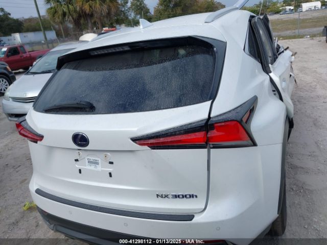 JTJBJRBZ3K2100815 Lexus NX 300H