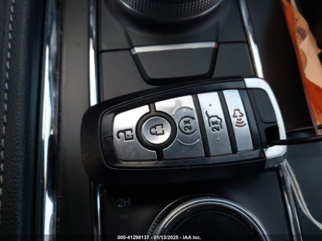 1FMJU1J83REA40474 Ford Expedition Xlt