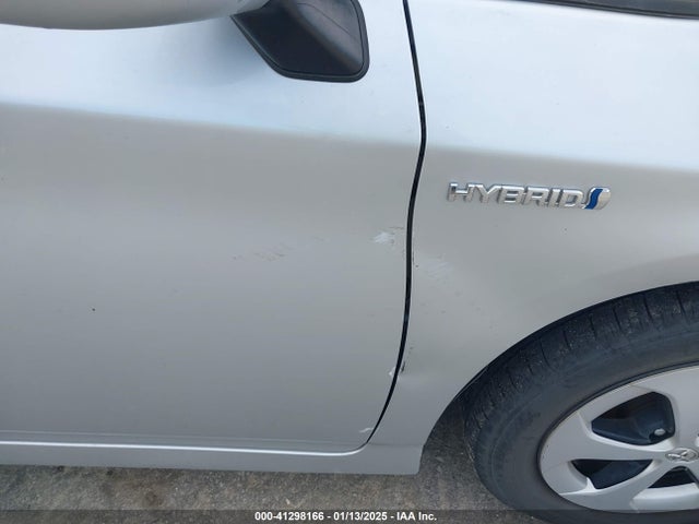 JTDKN3DU4E1762080 Toyota Prius