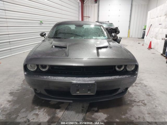 2C3CDZGG8NH127689 Dodge Challenger Sxt Awd