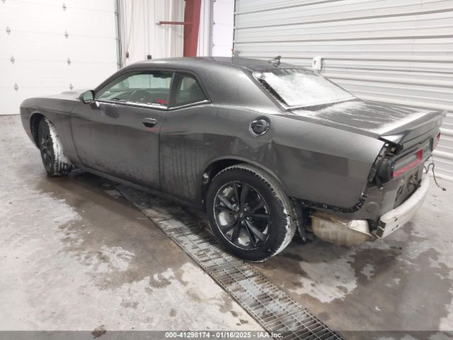 2C3CDZGG8NH127689 Dodge Challenger Sxt Awd