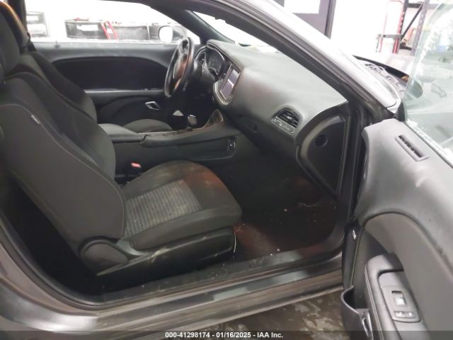 2C3CDZGG8NH127689 Dodge Challenger Sxt Awd