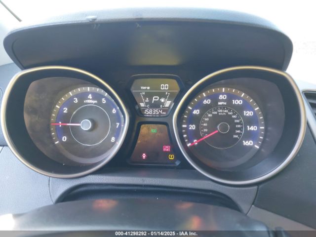 5NPDH4AE3FH567018 Hyundai ELANTRA SE